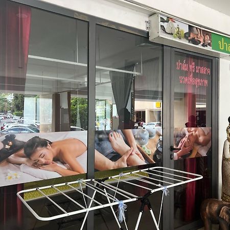 Private Modern Apartments By Patong Vacation Rentals Located In The Heart Of Patong, Walking Distance To The Beach, Kitchen, Private Bathroom, Seating Area, 65" Smart Tv With Free Wifi Zewnętrze zdjęcie