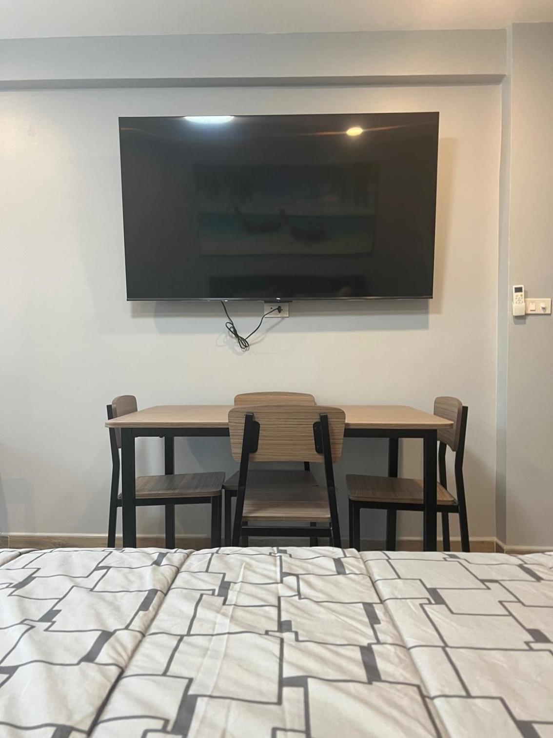 Private Modern Apartments By Patong Vacation Rentals Located In The Heart Of Patong, Walking Distance To The Beach, Kitchen, Private Bathroom, Seating Area, 65" Smart Tv With Free Wifi Zewnętrze zdjęcie