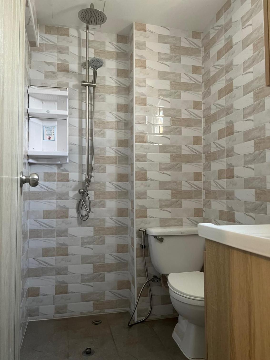Private Modern Apartments By Patong Vacation Rentals Located In The Heart Of Patong, Walking Distance To The Beach, Kitchen, Private Bathroom, Seating Area, 65" Smart Tv With Free Wifi Zewnętrze zdjęcie